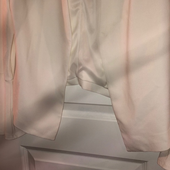 Ivory blazer - Picture 3 of 5